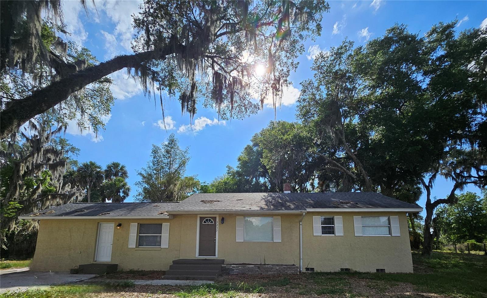 7237 HILLCREST ST, LEESBURG, FL