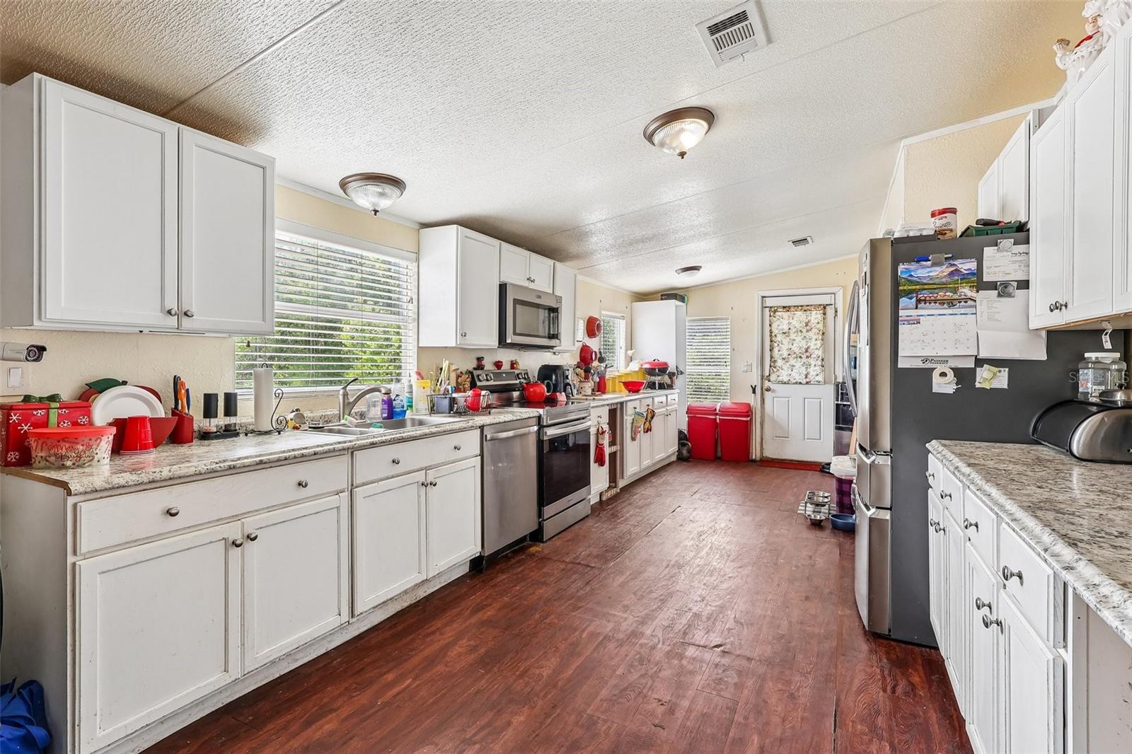 9085 MERCURY DR, ST CLOUD, FL — photo 14