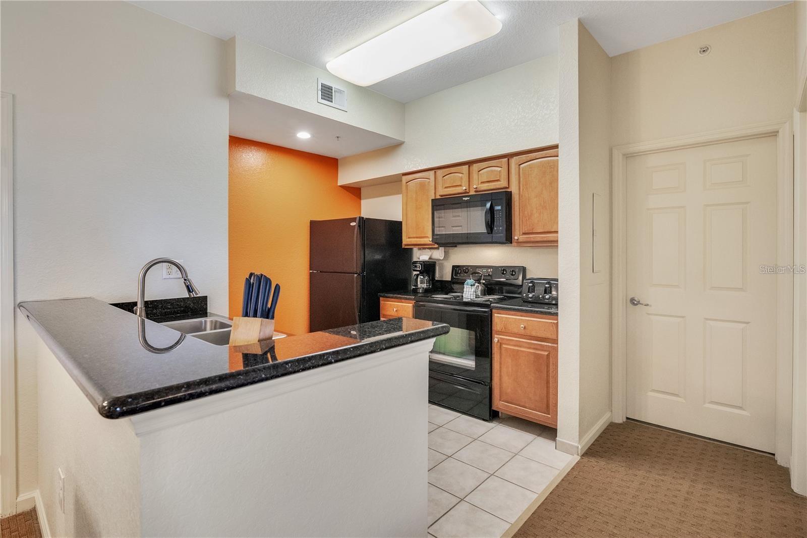 8101 RESORT VILLAGE DR #3905, ORLANDO, FL — photo 3