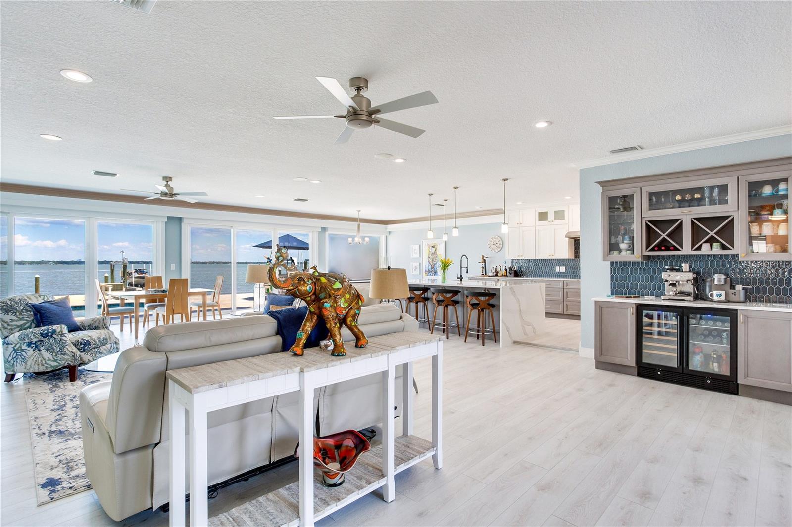 547 JOHNS PASS AVE, MADEIRA BEACH, FL — photo 11
