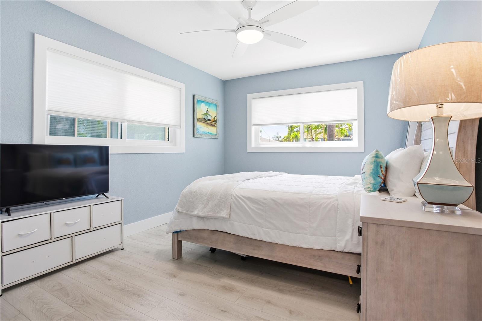 547 JOHNS PASS AVE, MADEIRA BEACH, FL — photo 36