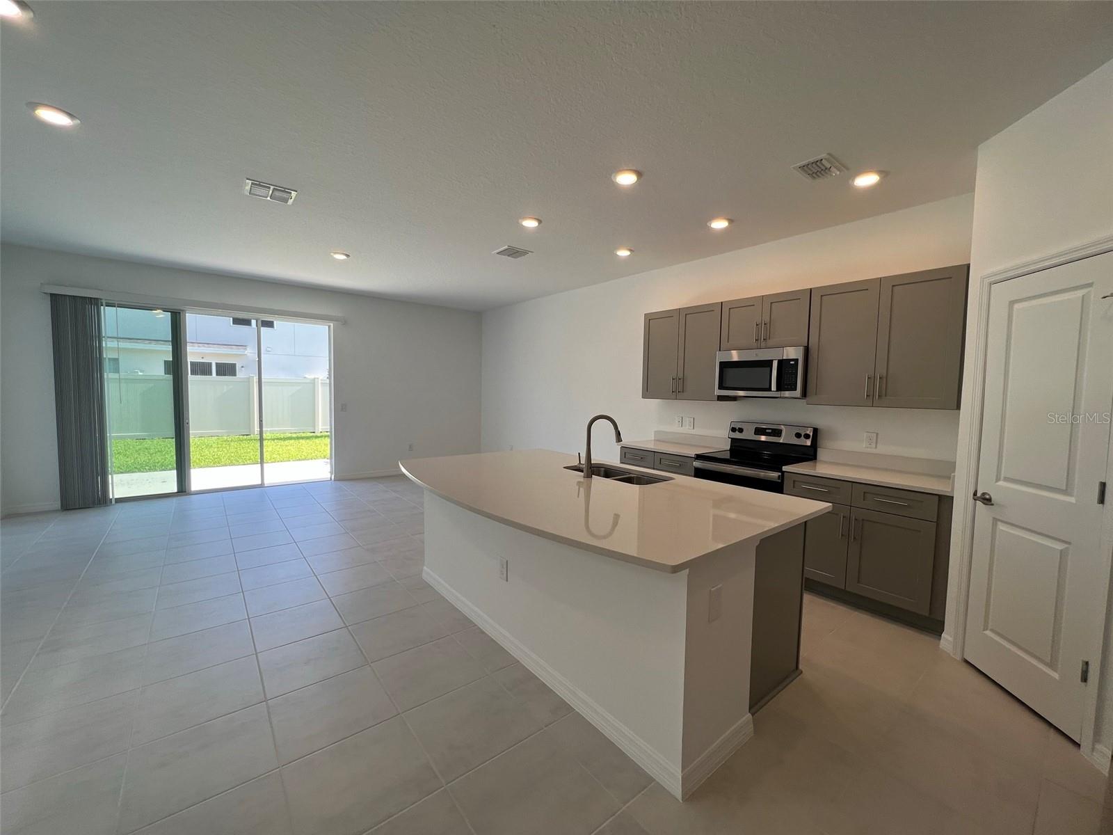4553 TEOLI CT, KISSIMMEE, FL — photo 8