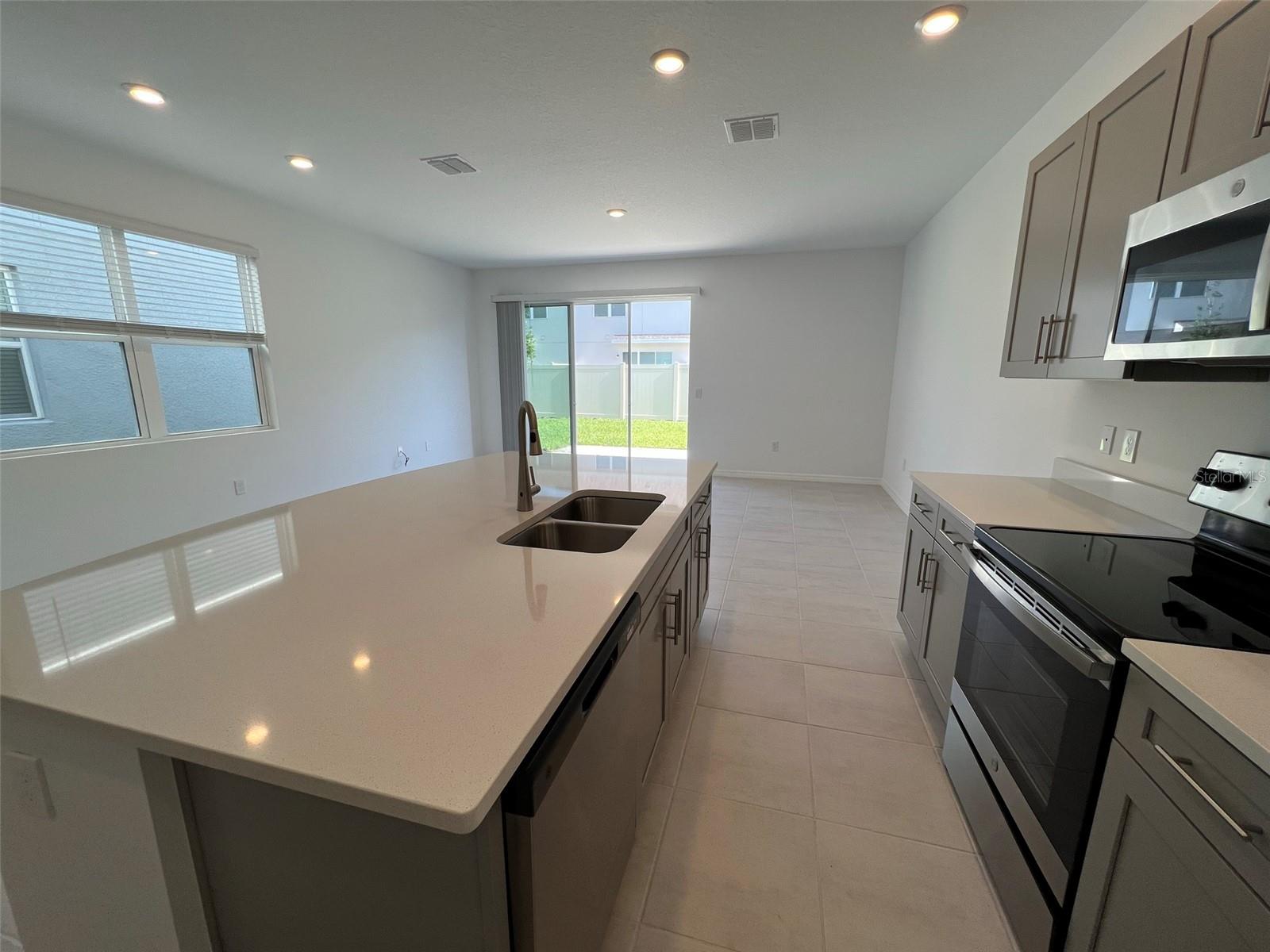 4553 TEOLI CT, KISSIMMEE, FL — photo 9