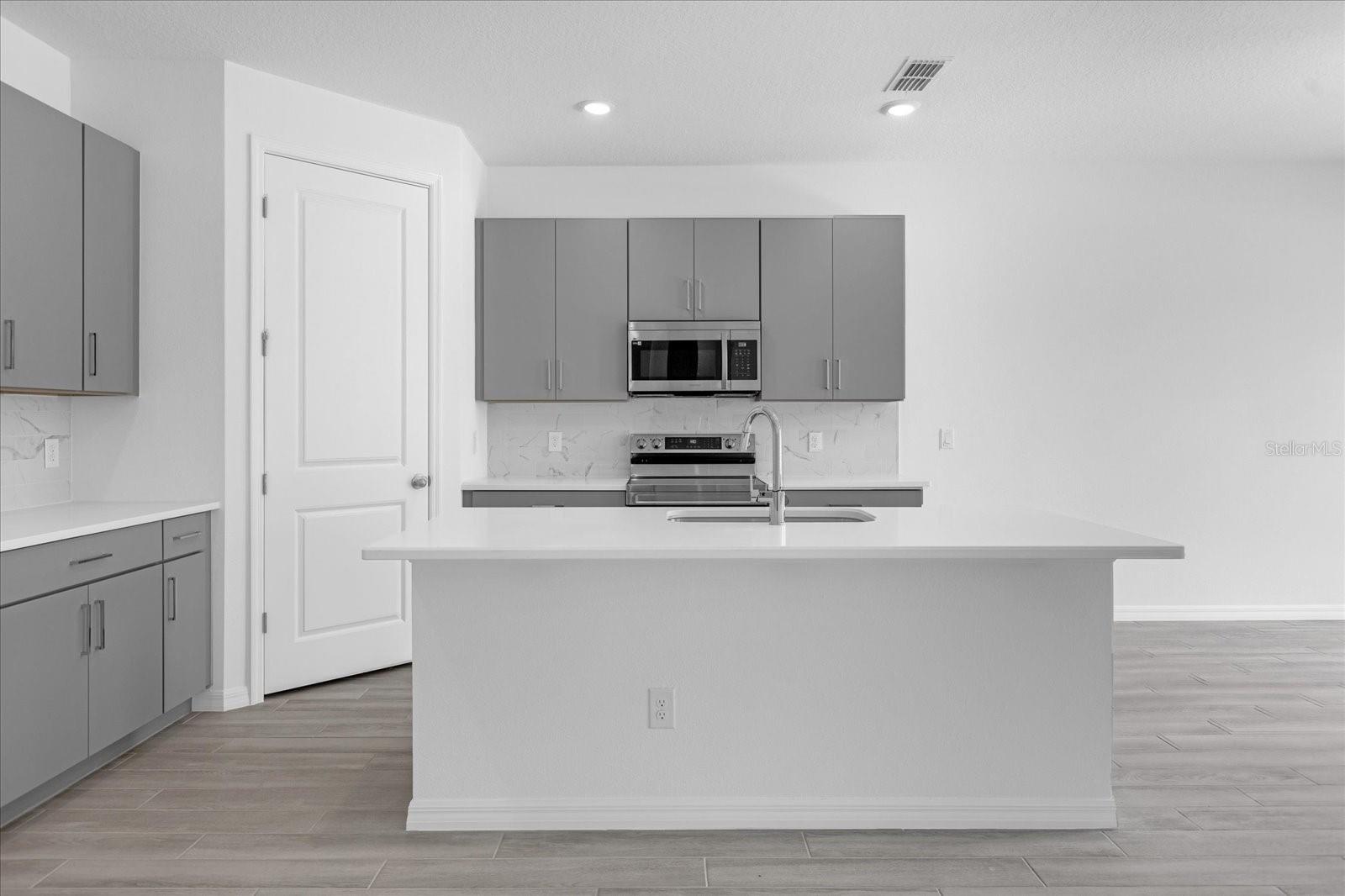 2306 LANCASHIRE ST, DAVENPORT, FL — photo 30