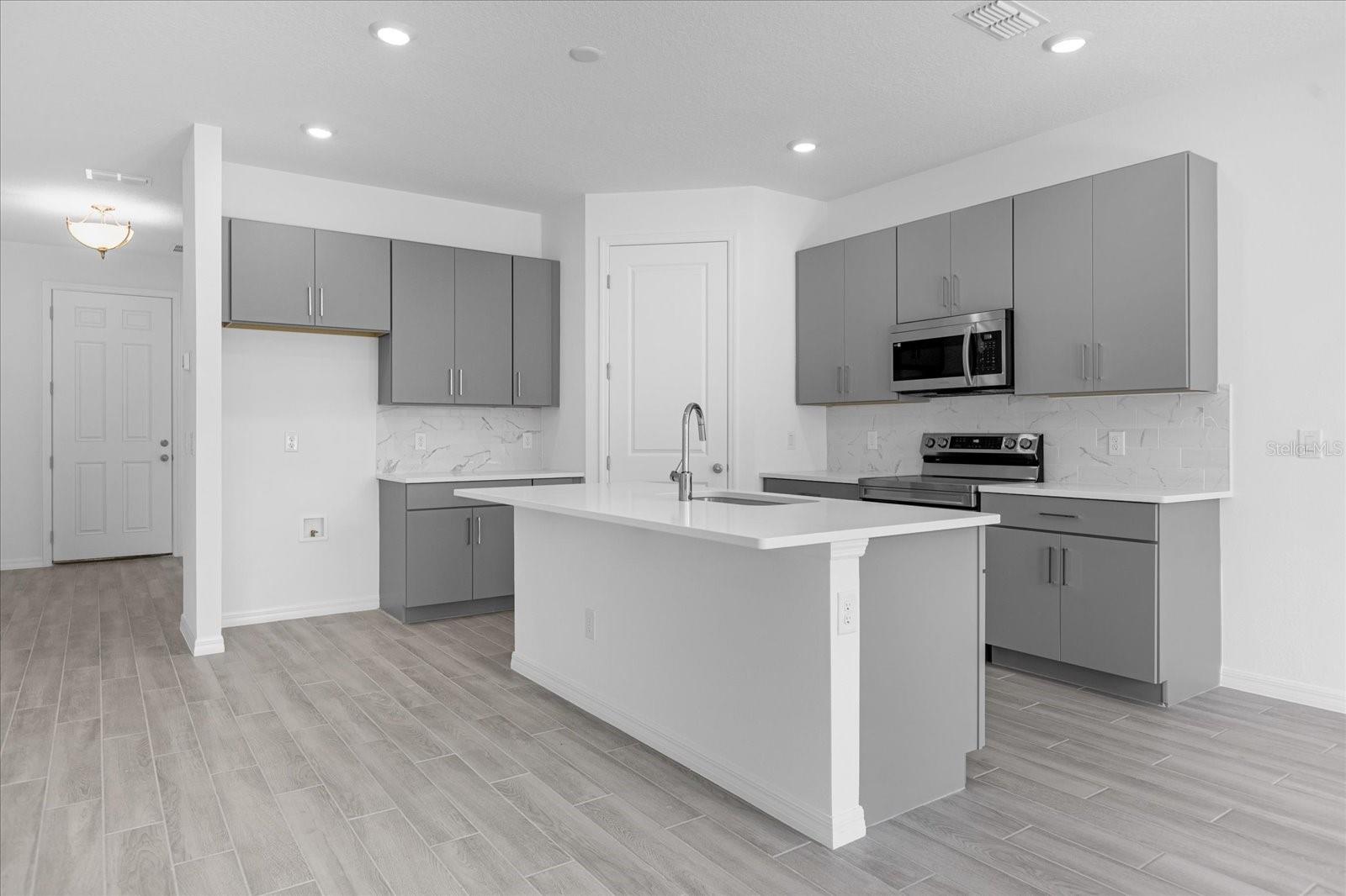 2306 LANCASHIRE ST, DAVENPORT, FL — photo 31