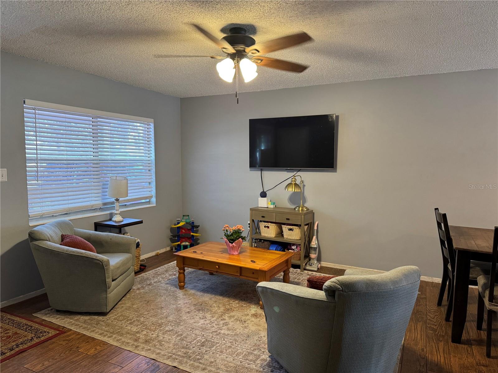 580 FERN AVE, TAVARES, FL — photo 3