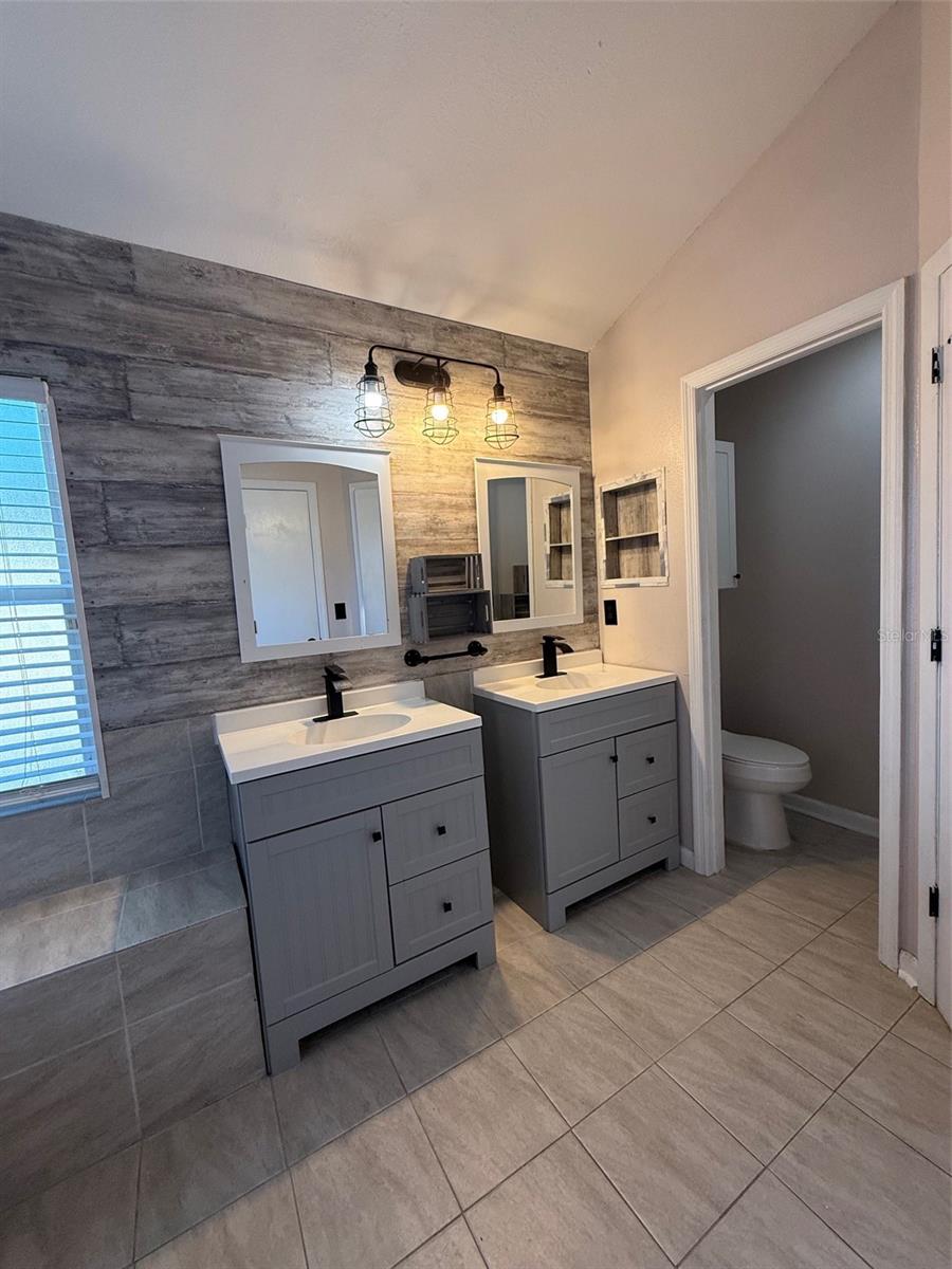 5841 DORHAM PLACE, WESLEY CHAPEL, FL — photo 17
