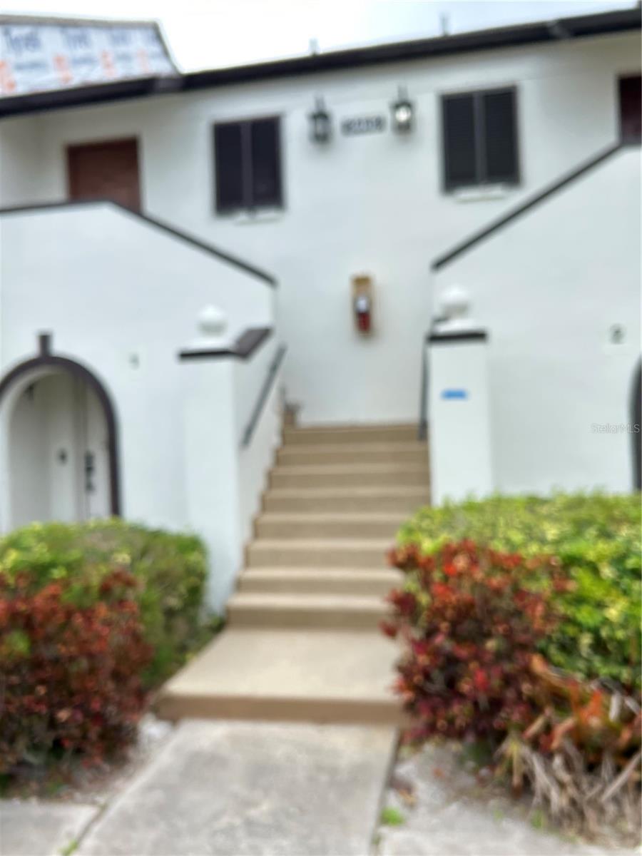 2462 KINGFISHER LN #J203, CLEARWATER, FL