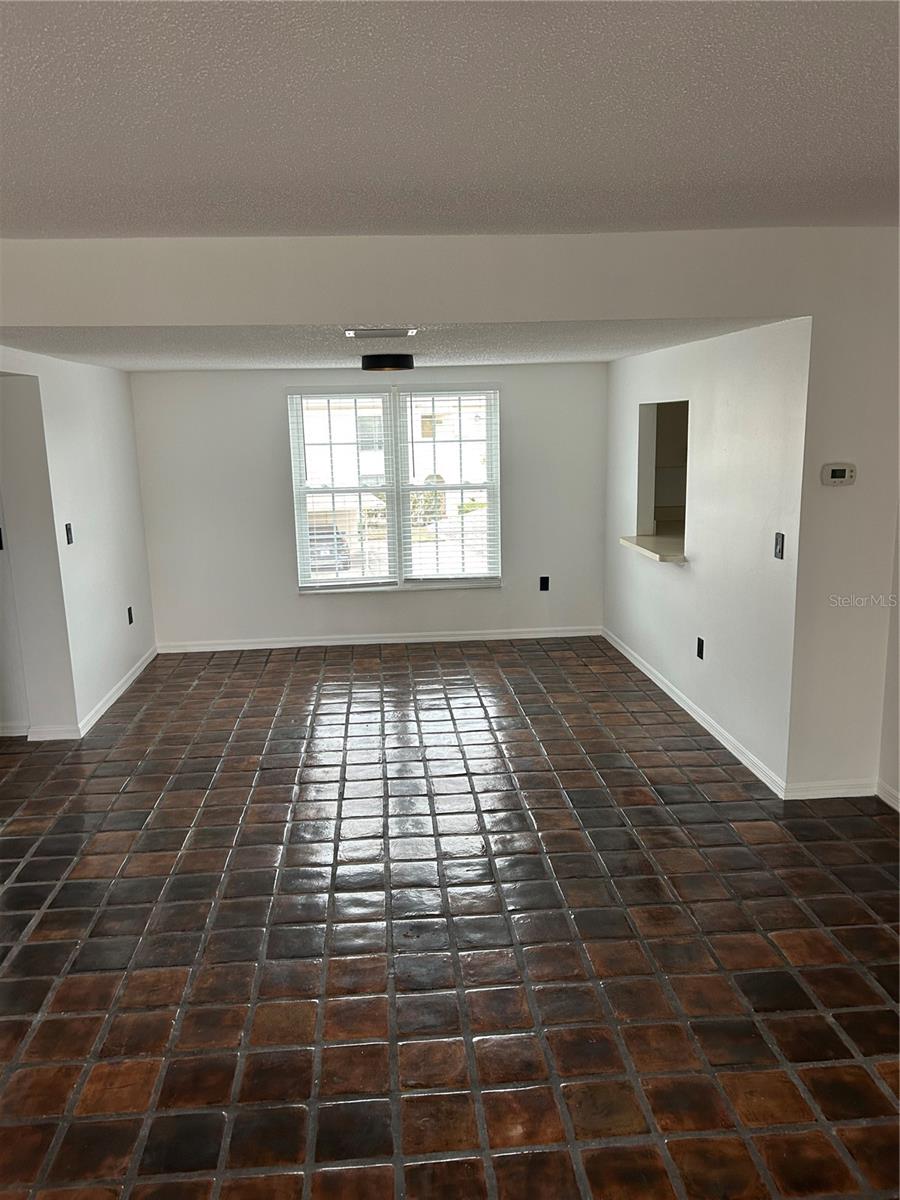2462 KINGFISHER LN #J203, CLEARWATER, FL — photo 3