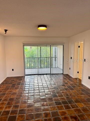 2462 KINGFISHER LN #J203, CLEARWATER, FL — photo 22