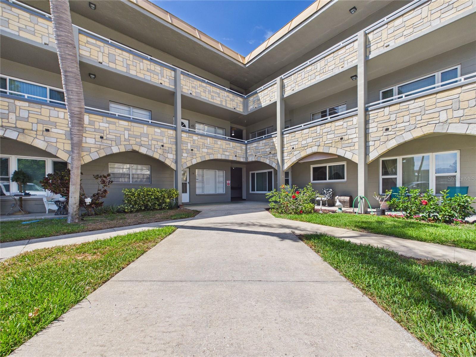 2462 BRAZILIA DR #42, CLEARWATER, FL