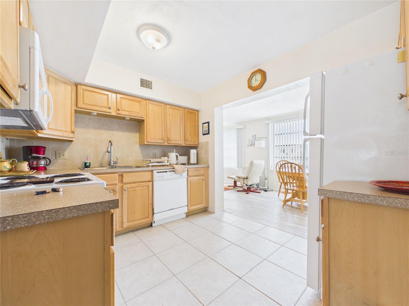 2462 BRAZILIA DR #42, CLEARWATER, FL — photo 8
