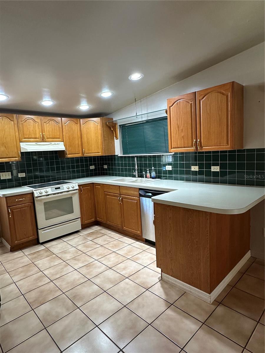 606 NEW YORK AVE #New York Ave, ST CLOUD, FL — photo 6