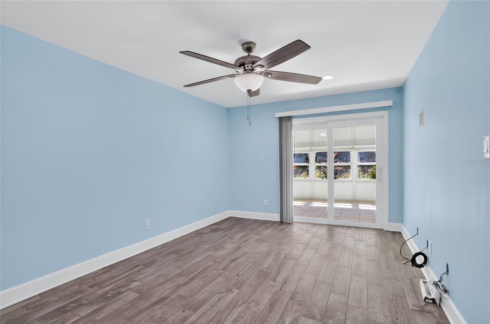 8542 10TH ST N #B, ST PETERSBURG, FL — photo 7