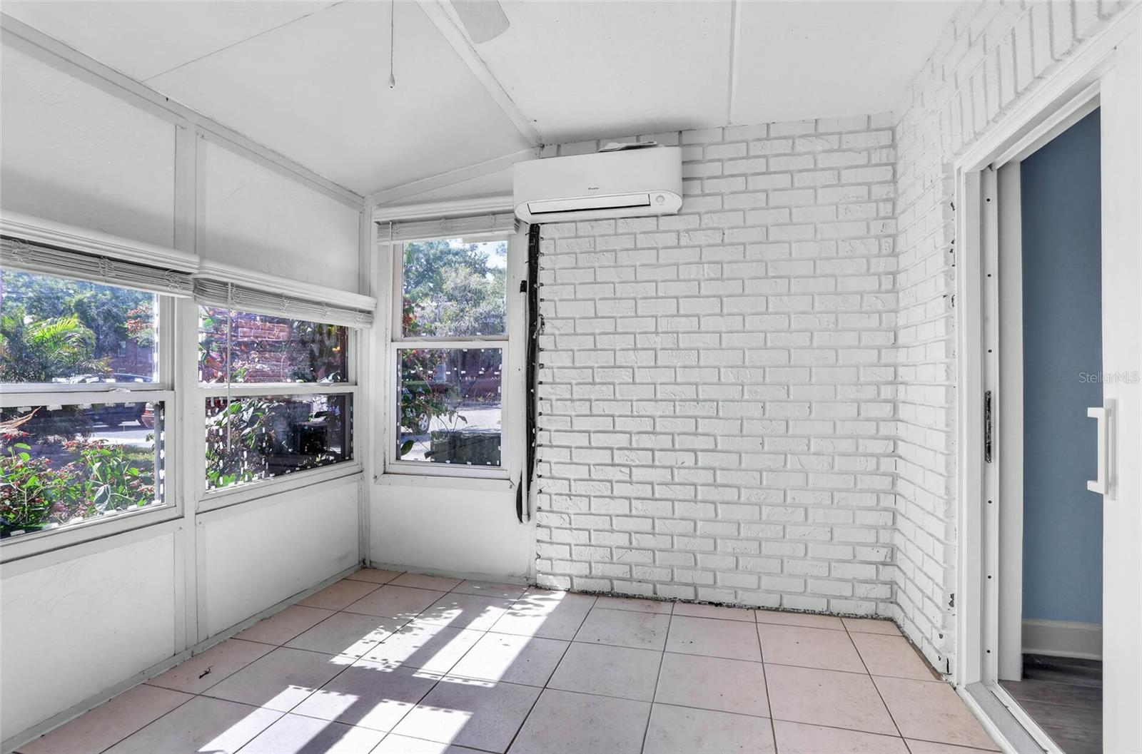 8542 10TH ST N #B, ST PETERSBURG, FL — photo 21