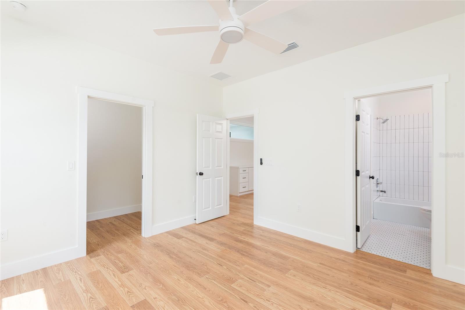 3414 W CHEROKEE AVE, TAMPA, FL — photo 27
