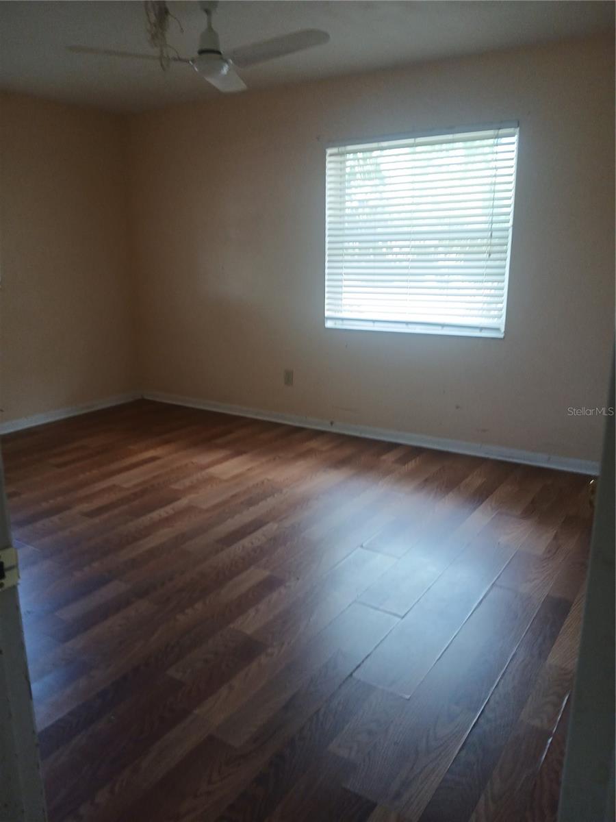 7304 ACORN CIR, SPRING HILL, FL — photo 8