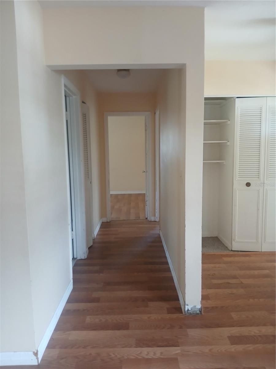 7304 ACORN CIR, SPRING HILL, FL — photo 11