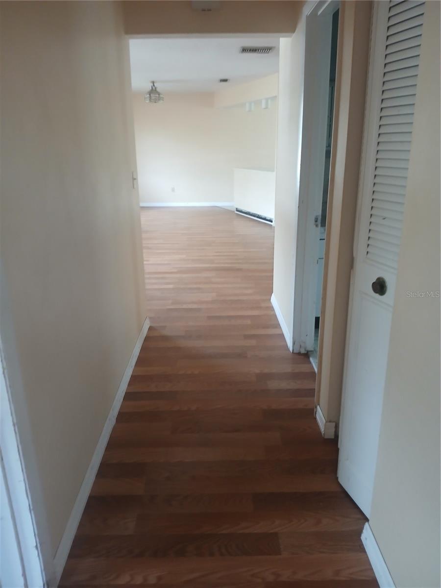 7304 ACORN CIR, SPRING HILL, FL — photo 12