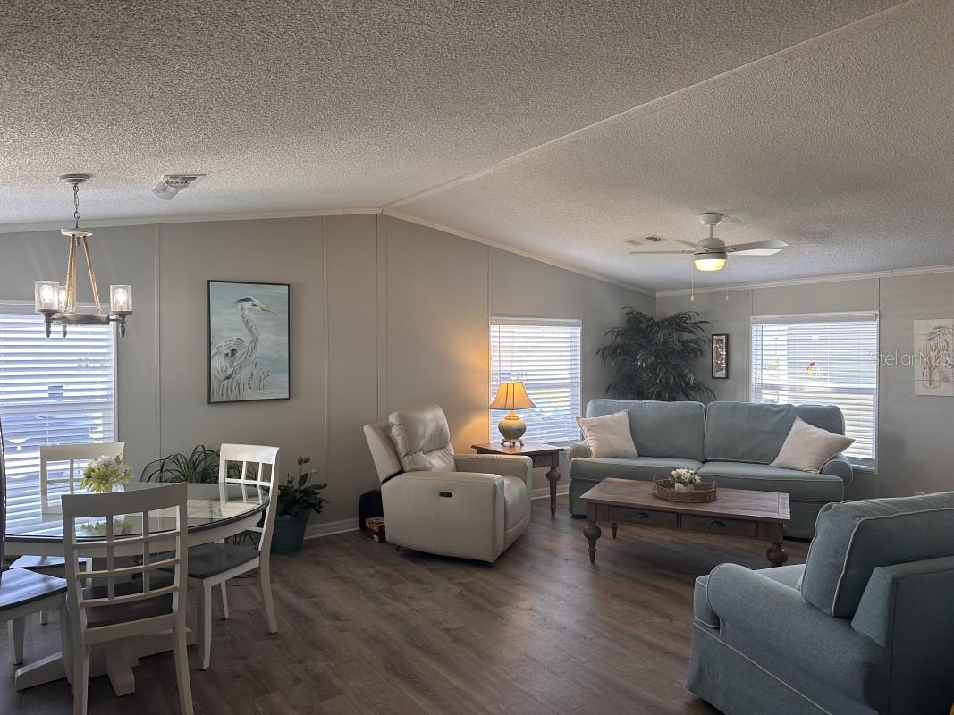 122 W SAINT ANNES CIR, APOLLO BEACH, FL — photo 4