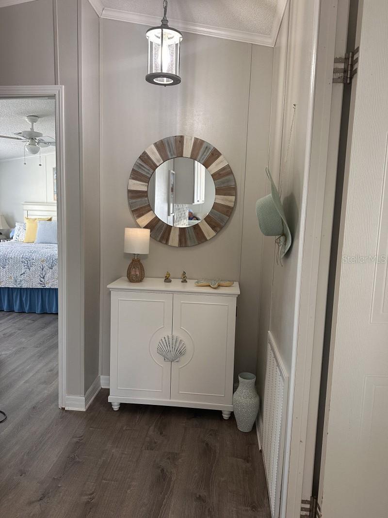 122 W SAINT ANNES CIR, APOLLO BEACH, FL — photo 11