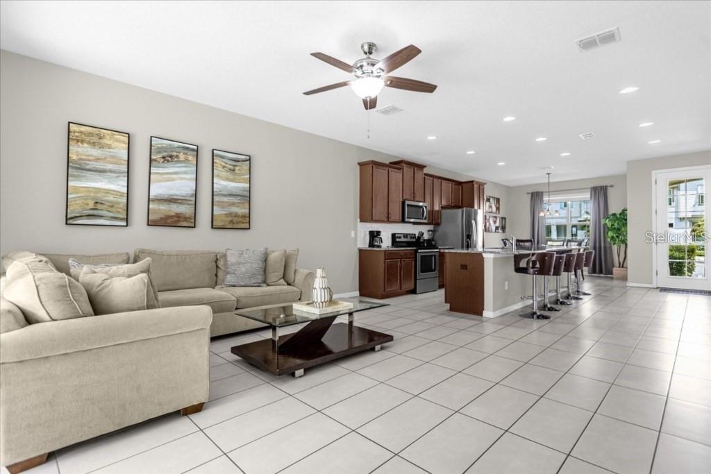 1540 CAREY PALM CIR, KISSIMMEE, FL — photo 2