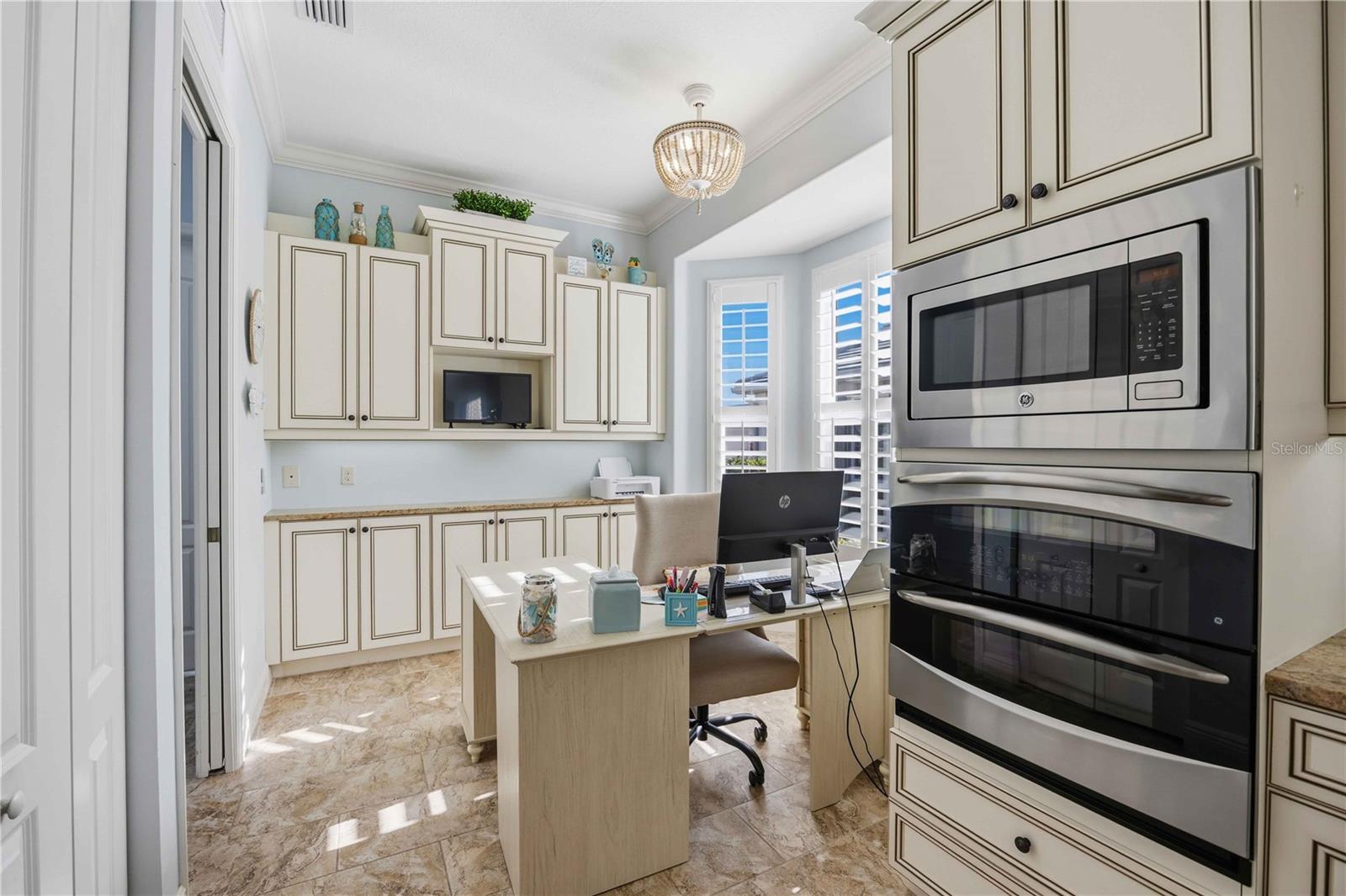 11045 BARNSLEY DR, VENICE, FL — photo 16