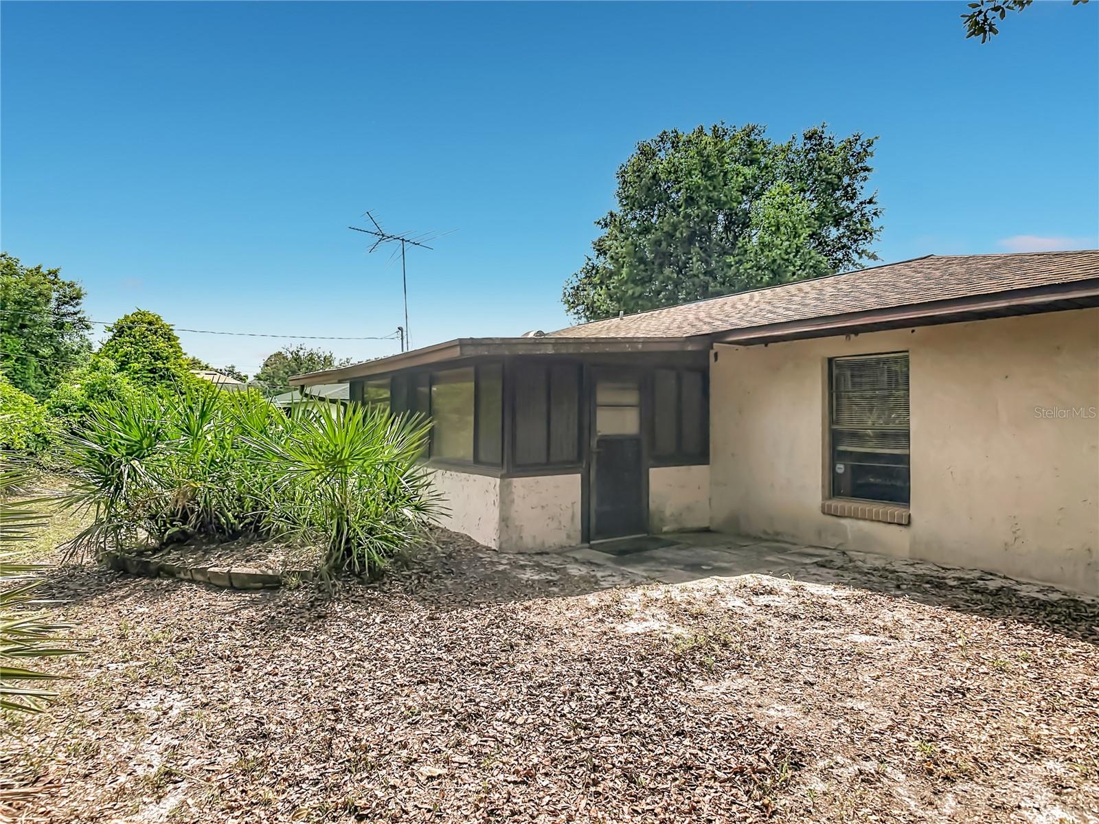 625 BRUNSWICK TER, DELTONA, FL — photo 36