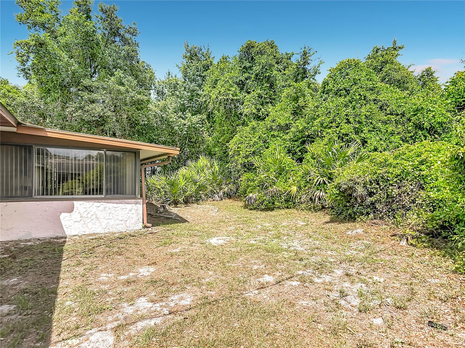 625 BRUNSWICK TER, DELTONA, FL — photo 38