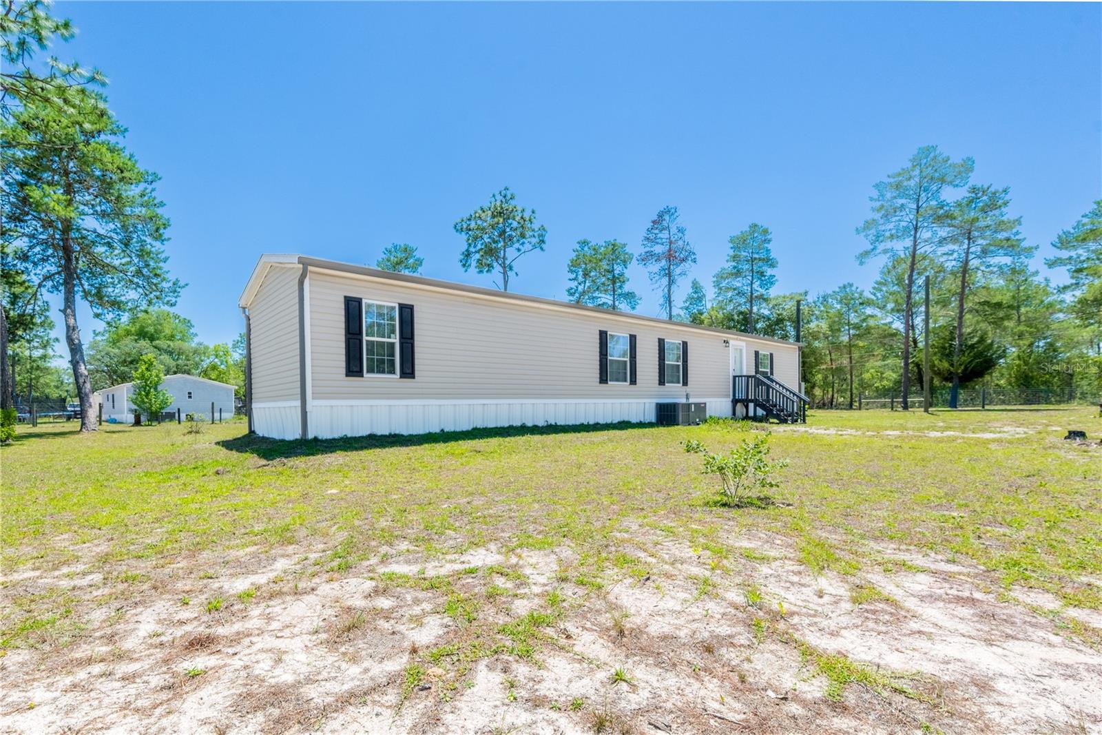 191 NE 136TH CT, WILLISTON, FL — photo 3