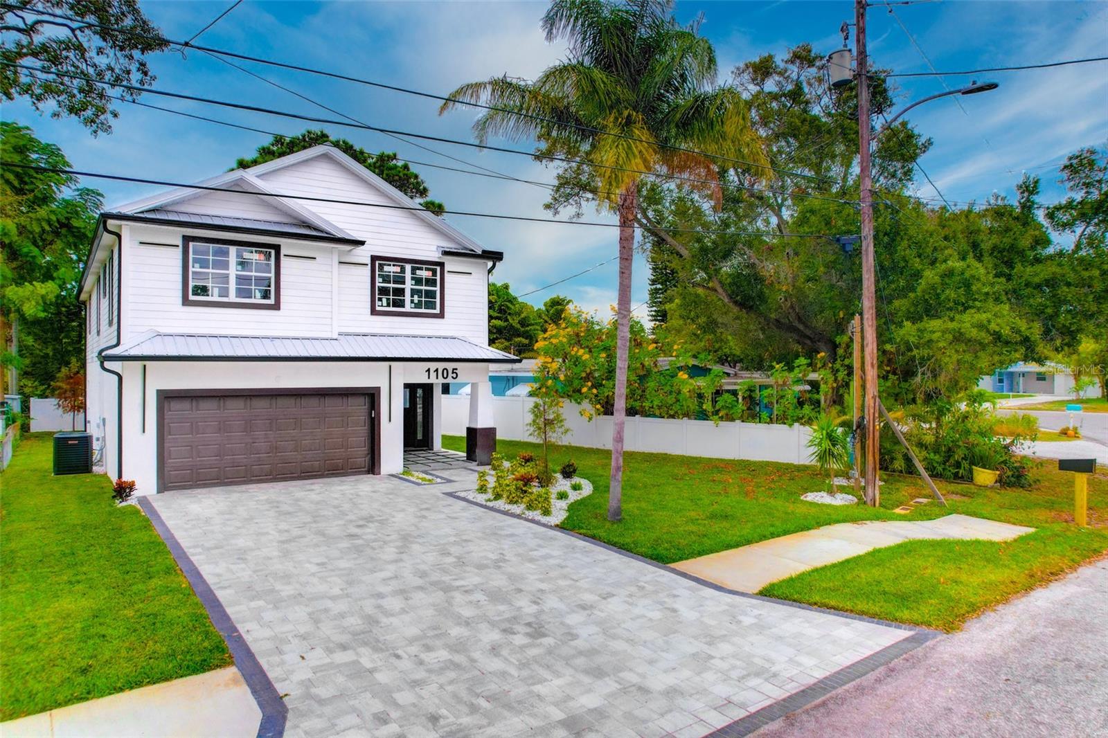 1105 CONANT AVE, SAFETY HARBOR, FL