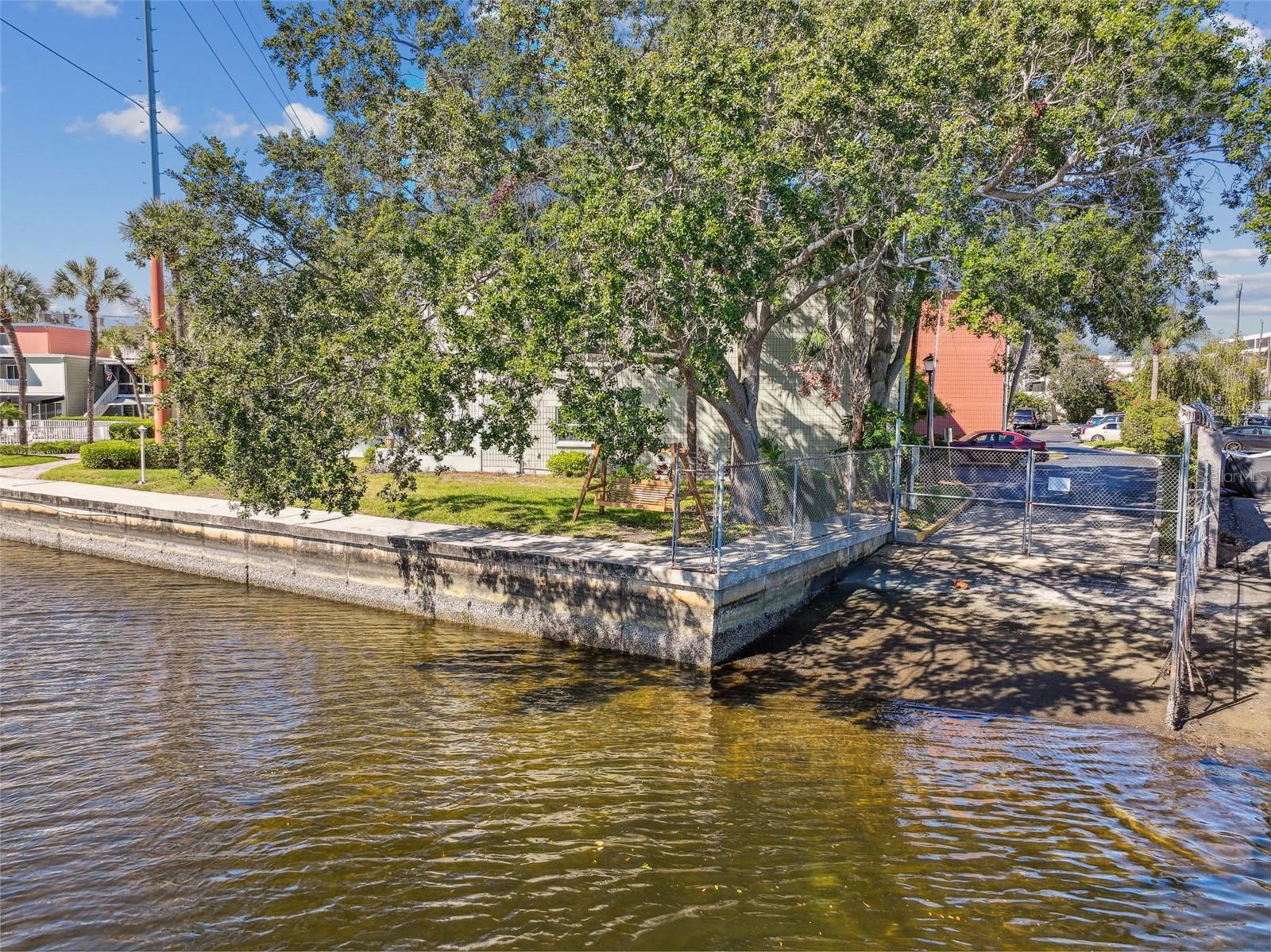 2424 W TAMPA BAY BLVD #I204, TAMPA, FL — photo 51