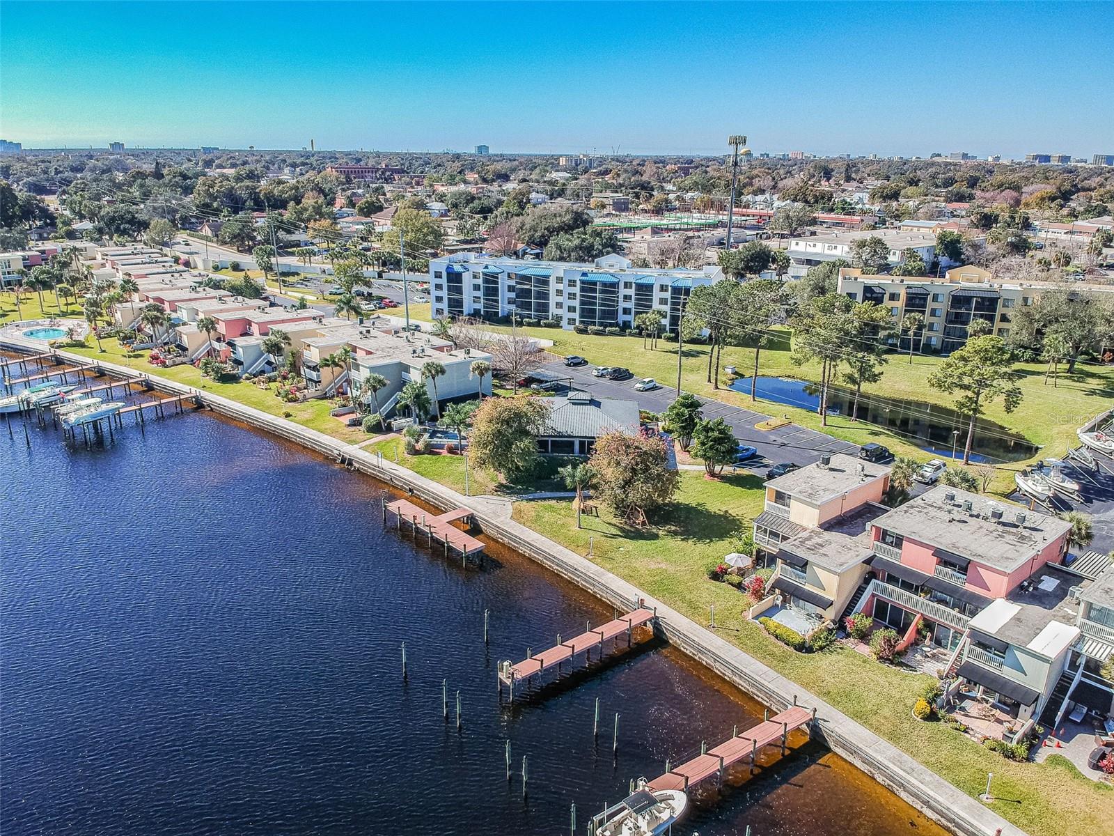 2424 W TAMPA BAY BLVD #I204, TAMPA, FL — photo 56