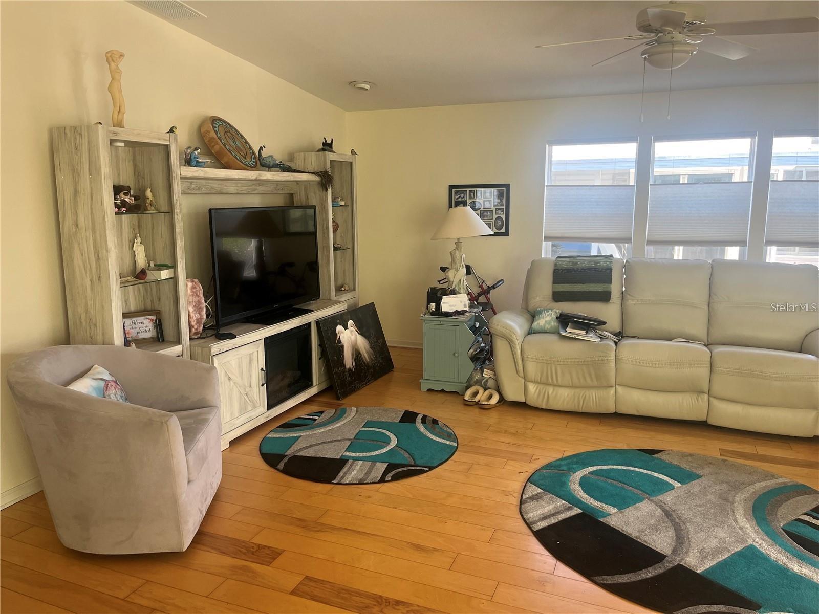 3364 GOLDA CIR, NORTH FORT MYERS, FL — photo 2