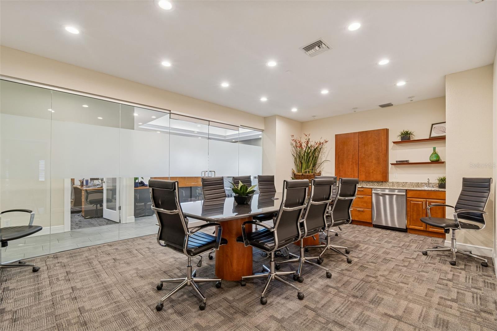 5308 CENTRAL AVE, ST PETERSBURG, FL — photo 17