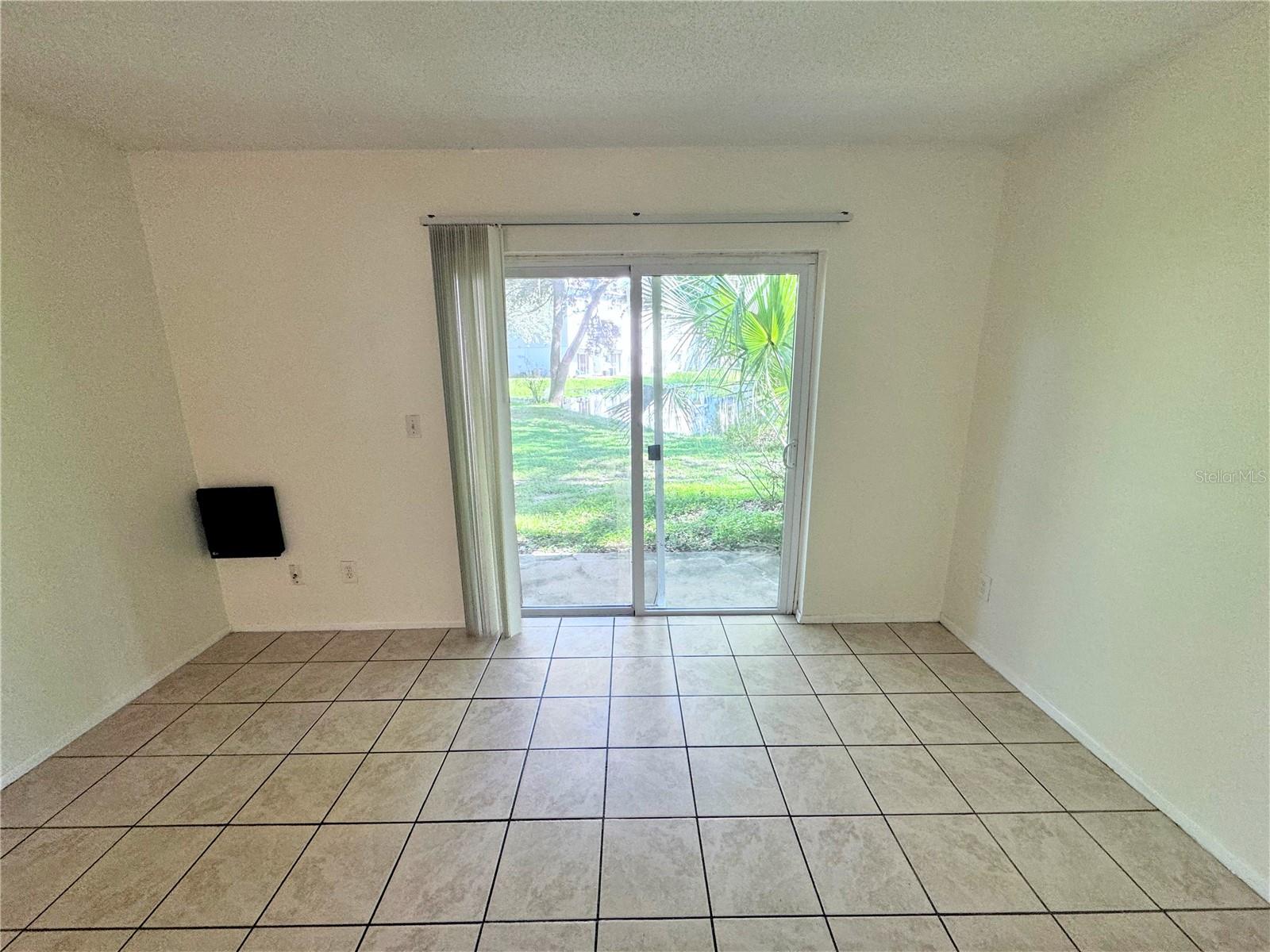 7177 E BANK DR #102, TAMPA, FL — photo 2