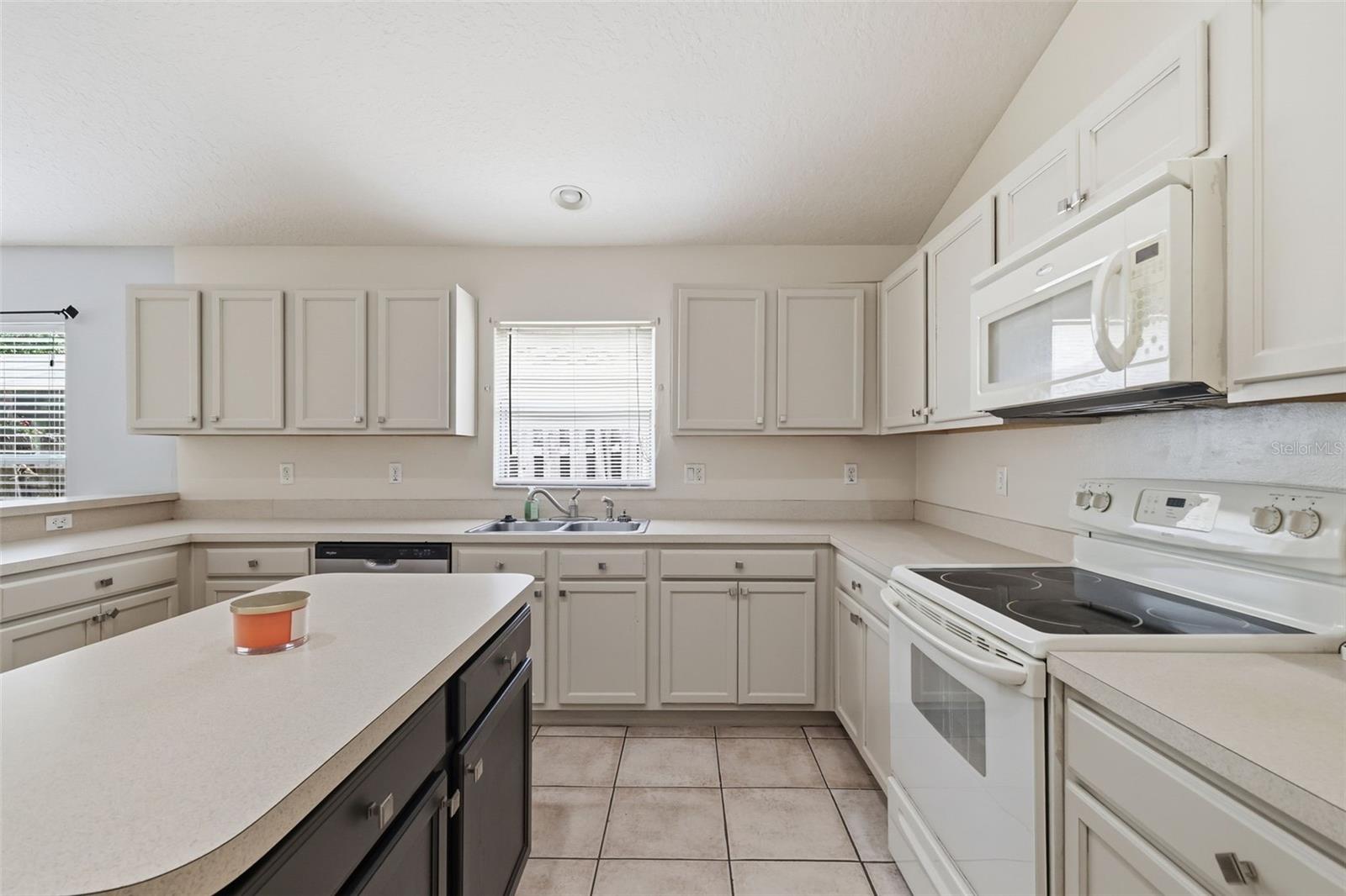 3002 LORIMER CT, GROVELAND, FL — photo 28