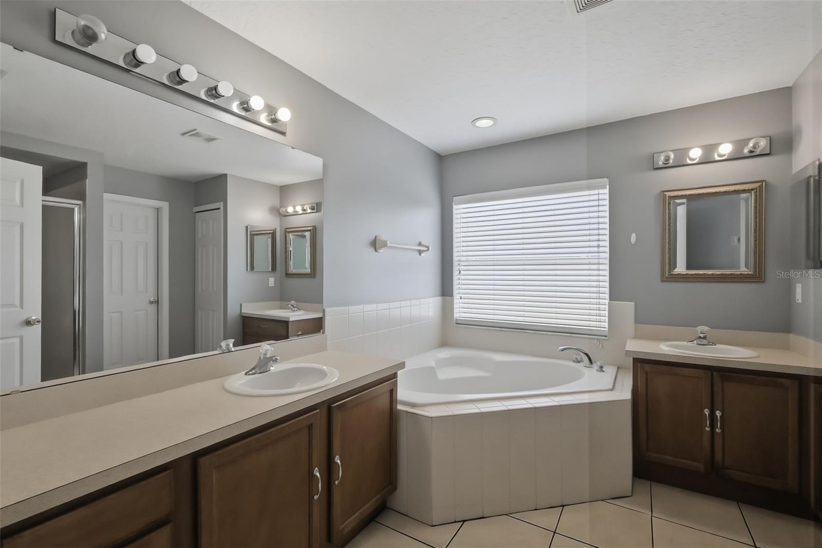 3002 LORIMER CT, GROVELAND, FL — photo 46