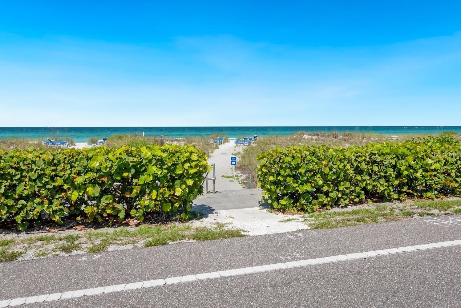 840 BAYPORT WAY #840, LONGBOAT KEY, FL — photo 39