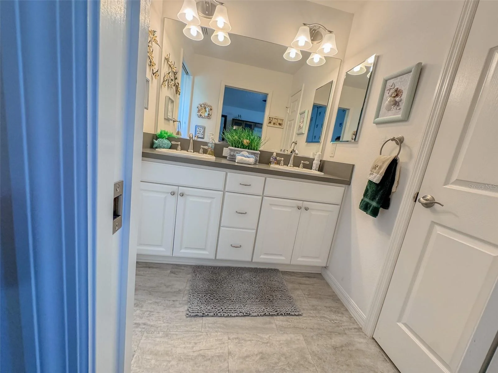 703 ROYAL PALM AVE, LADY LAKE, FL — photo 20