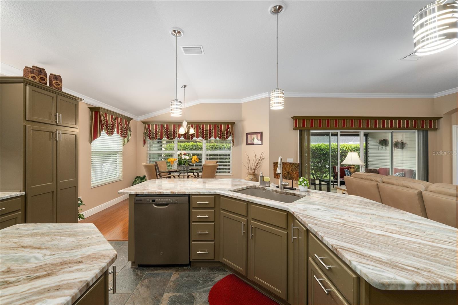 387 HARLOW LN, THE VILLAGES, FL — photo 14