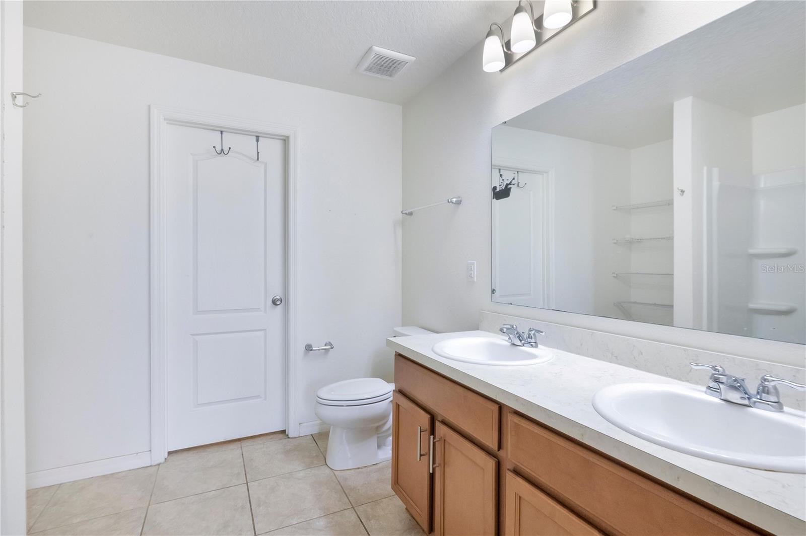 2465 BEGONIA ST, MASCOTTE, FL — photo 46