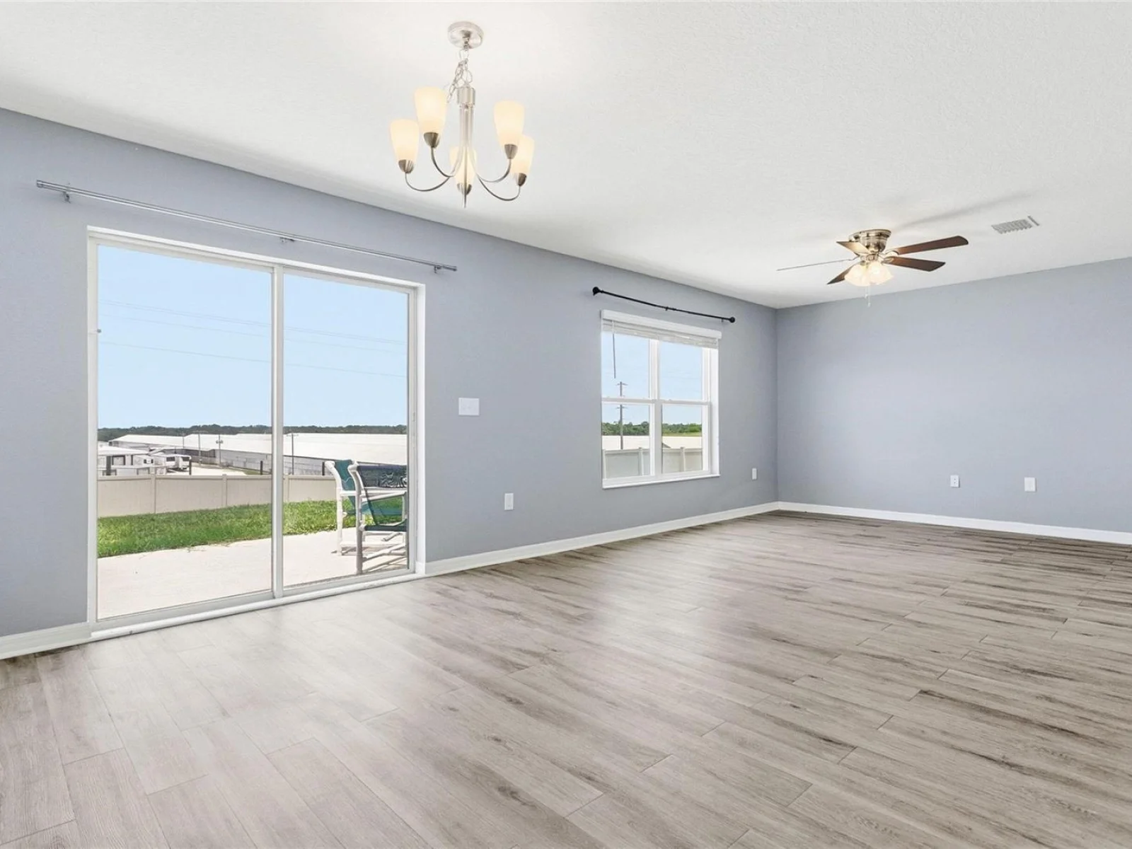 2465 BEGONIA ST, MASCOTTE, FL — photo 24
