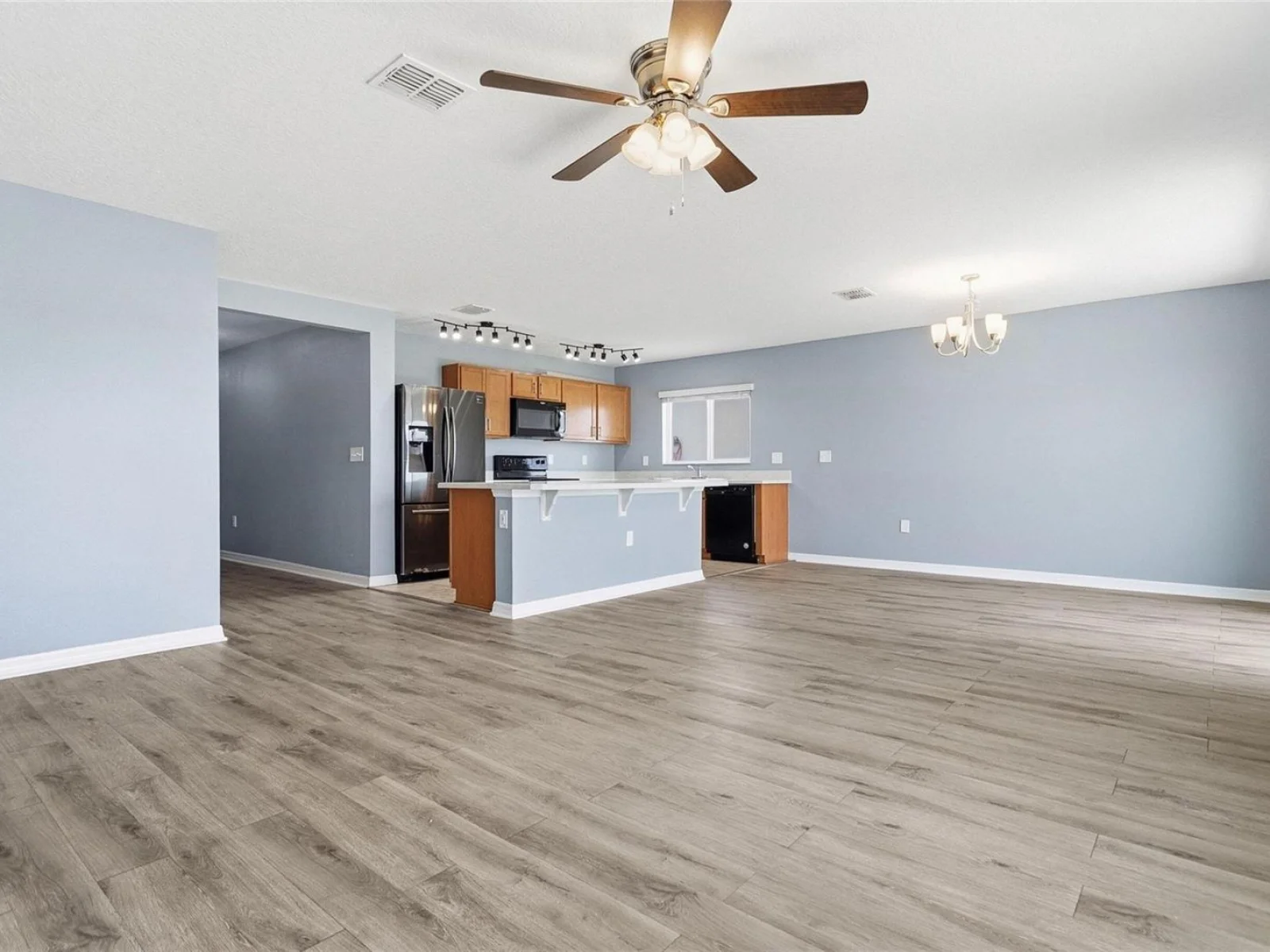 2465 BEGONIA ST, MASCOTTE, FL — photo 31