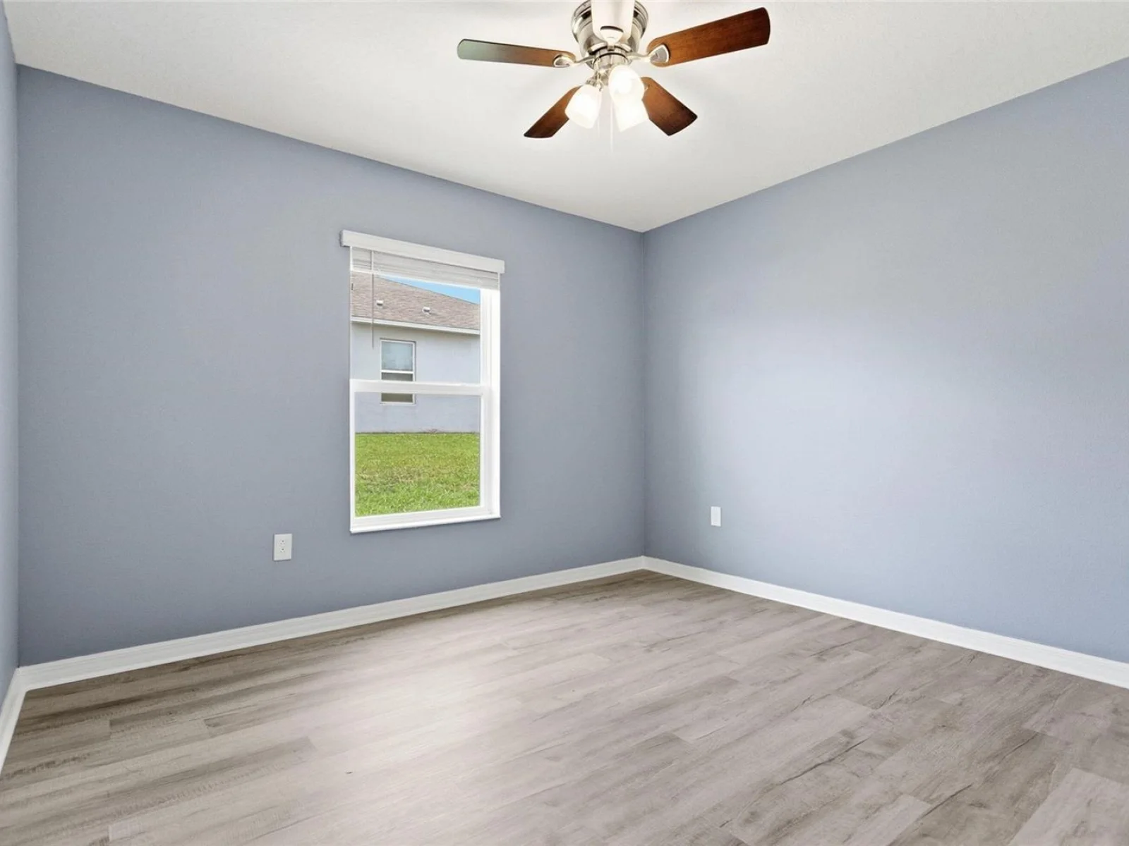 2465 BEGONIA ST, MASCOTTE, FL — photo 56