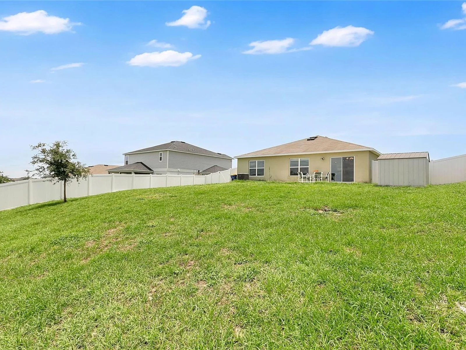 2465 BEGONIA ST, MASCOTTE, FL — photo 83