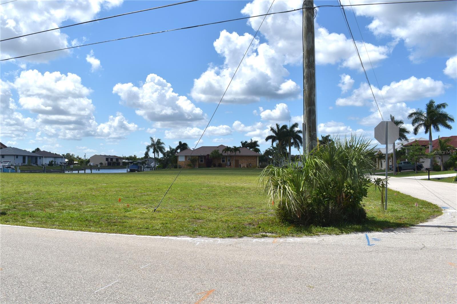 825 VIA TRIPOLI, PUNTA GORDA, FL — photo 3