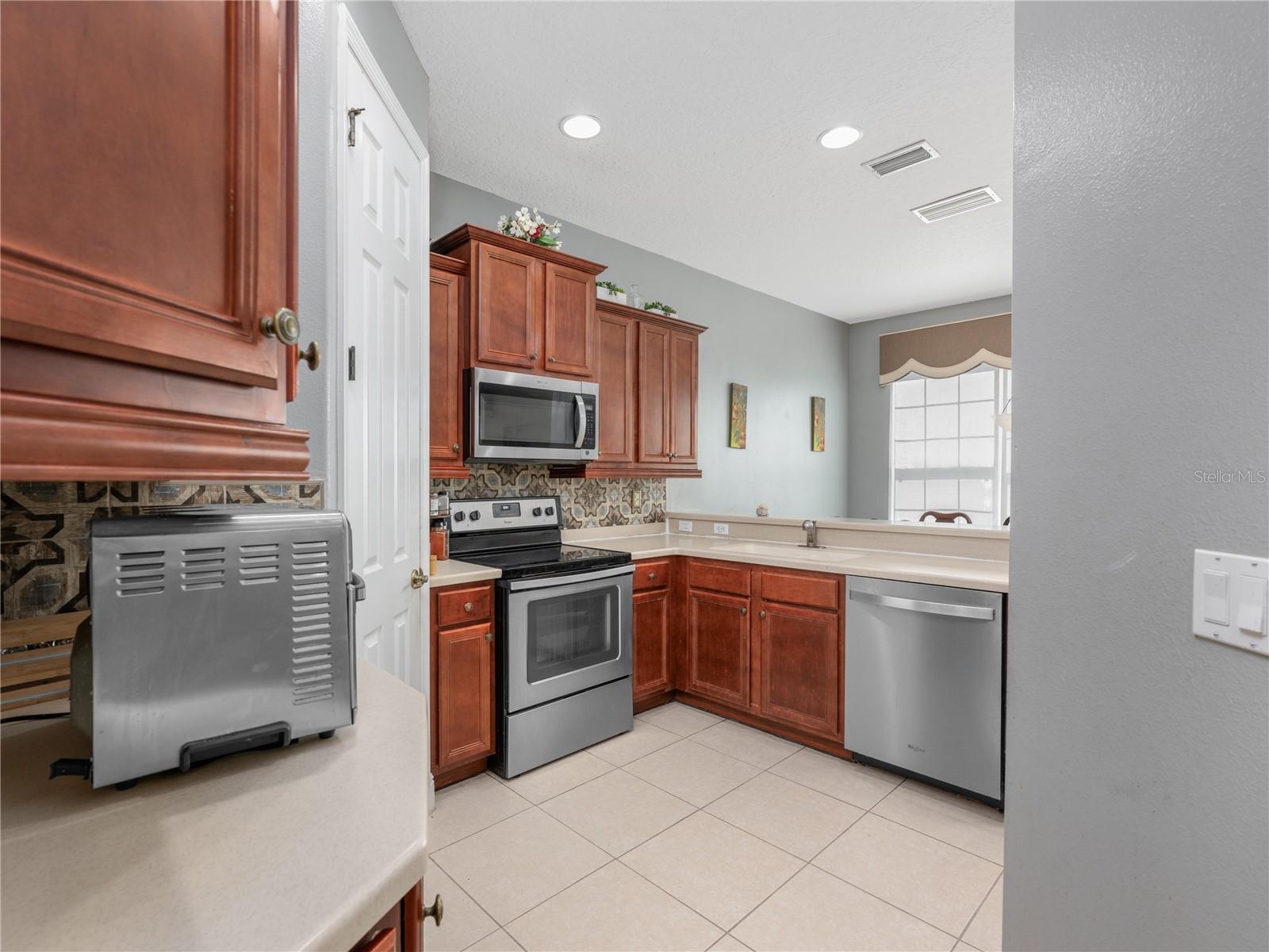 401 SPLIT OAK CT, EUSTIS, FL — photo 22