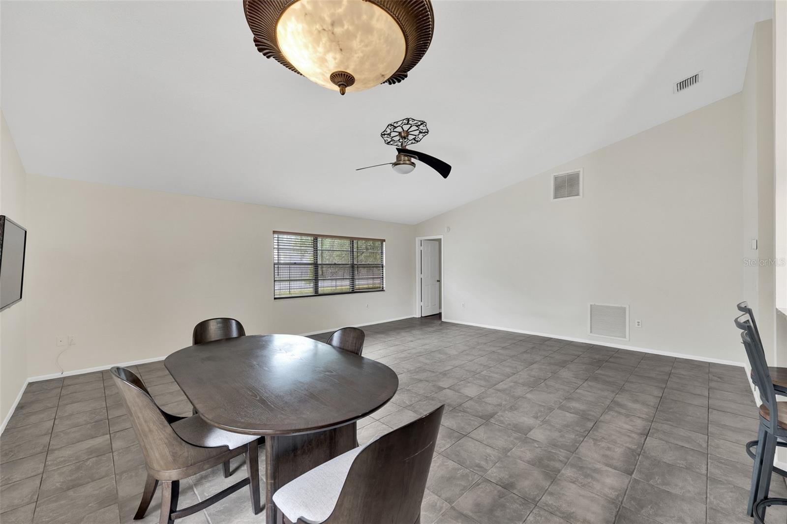 5015 BARRINGTON CIR #201, SARASOTA, FL — photo 17