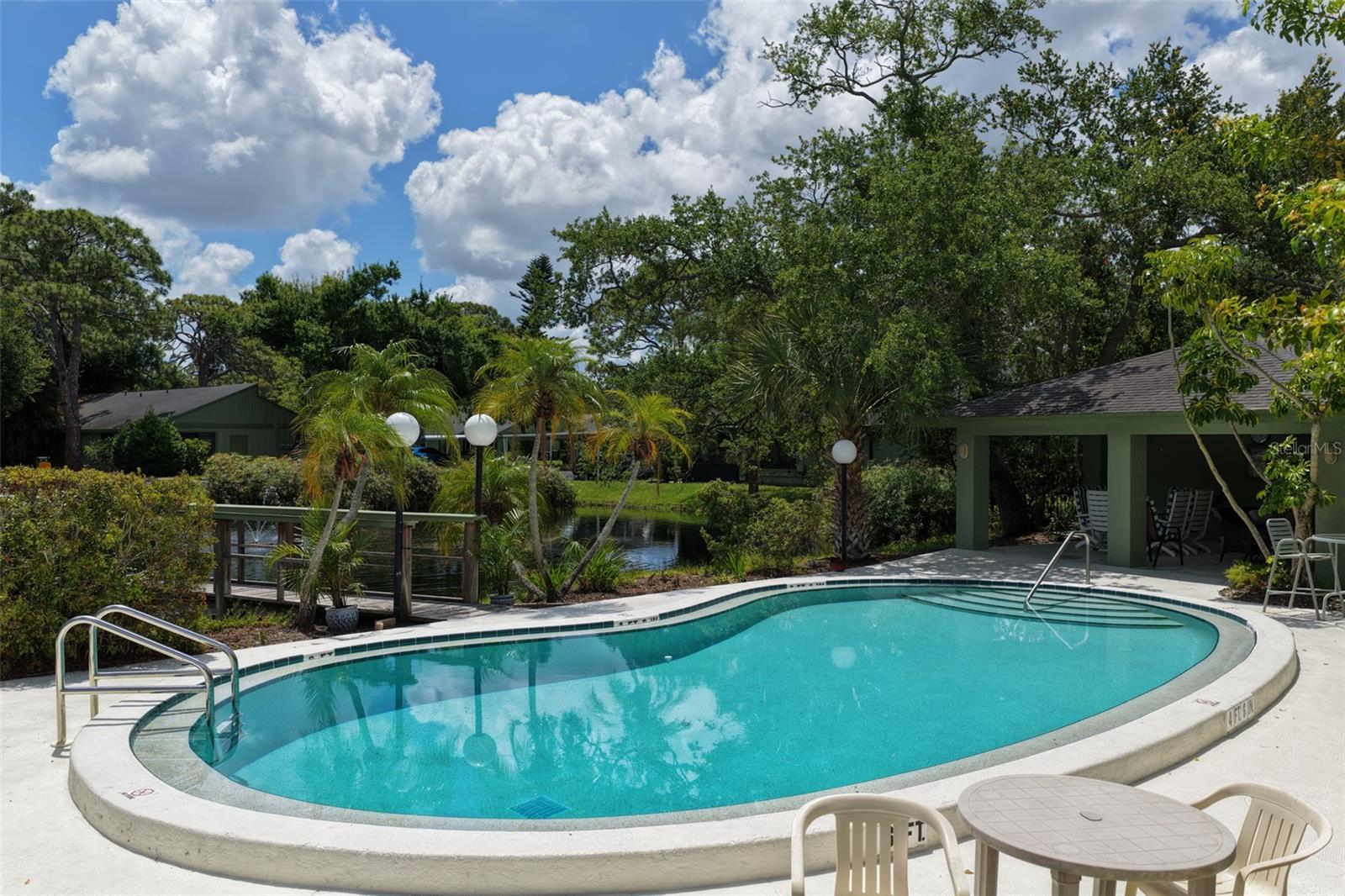 5015 BARRINGTON CIR #201, SARASOTA, FL — photo 31